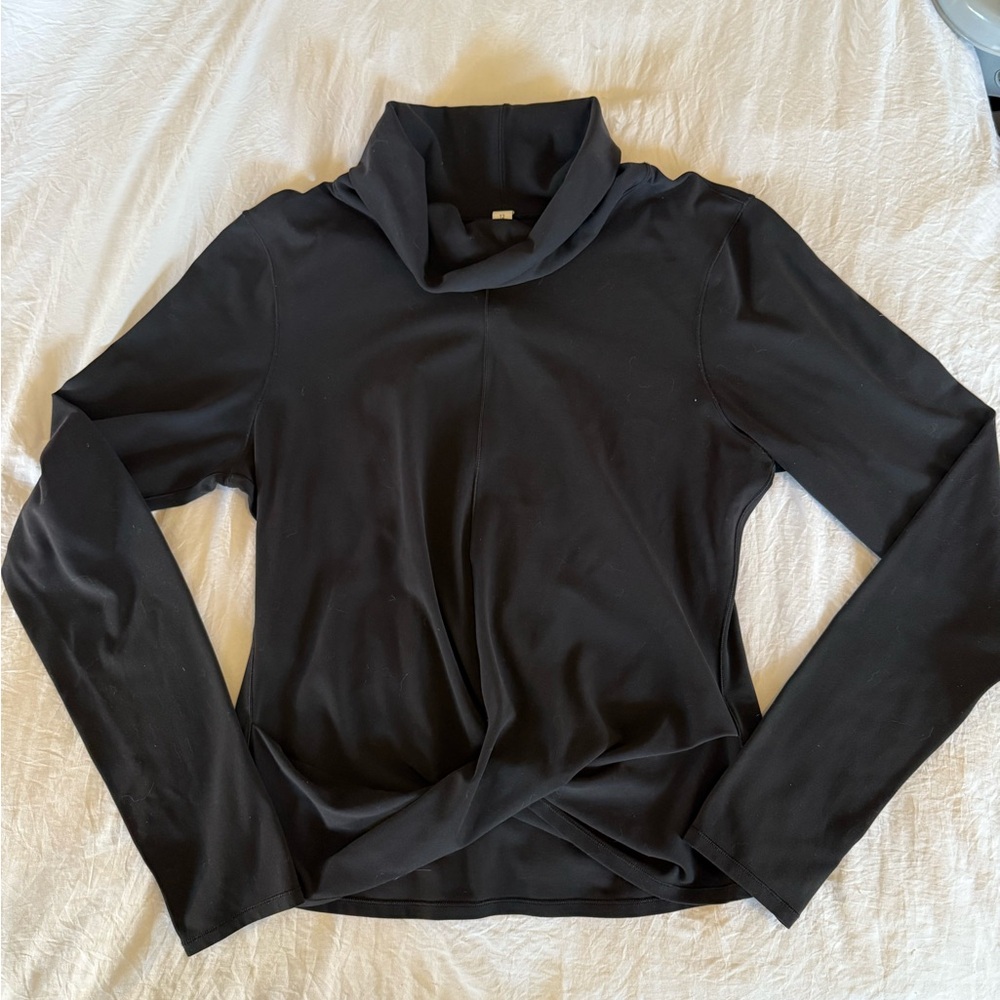 Lululemon Black Long Sleeve Top